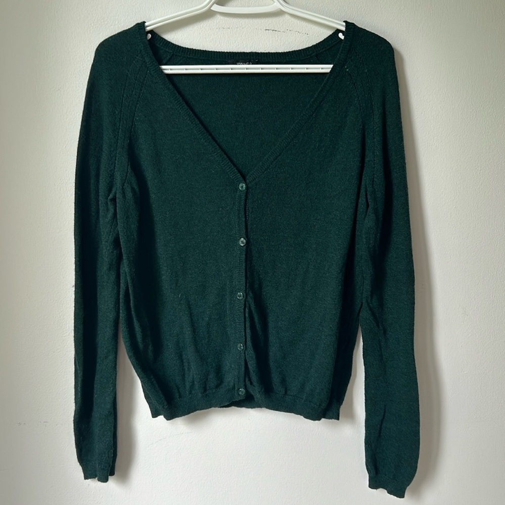 RW&CO. Dark Green V-Neck Button Cardigan